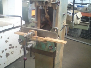 X7330 - MORTAISEUSE A CHAINE SAUTEREAU STIREN