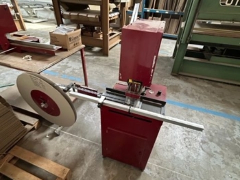 X01415 - 2 MACHINES ENCADREMENT MARQUE CASSESE TYPE MF 30