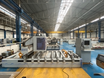 X01331 - CENTRE D USINAGE HOMAG TYPE BAZ 211 VENTURE 20L