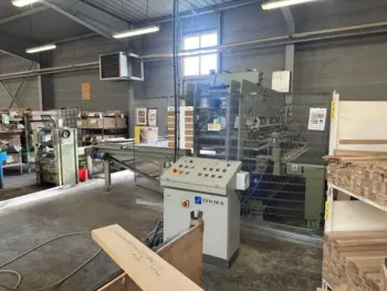 X01641 - PRESSE ORMA CHAUFFANTE AU DEFILE