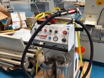 X01676 - POSEUSE PISTOLET TOURILLONS MARQUE GANNOMAT