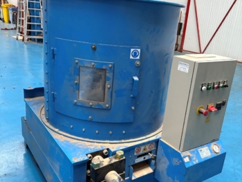 X01780 - PRESSE A BRIQUETTE MARQUE POR