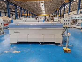 X01828 - X01829 - FOUR DE RESINE SYNTHESE GLOBAL + PRESSE A MEMBRANE GLOBAL NARBUS