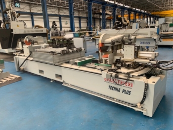 X0745 - TRONCONNEUSE PERCEUSE DOUBLE BALESTRIERI