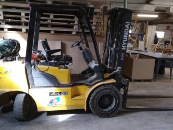 XDIVERS-010101 - ELEVATEUR A GAZ HYUNDAI 3 TONNES TRIPLEX